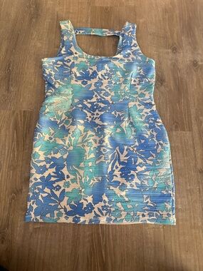 Jennifer Lopez. Floral Sleeveless Dress. A-Line. Knee Length.